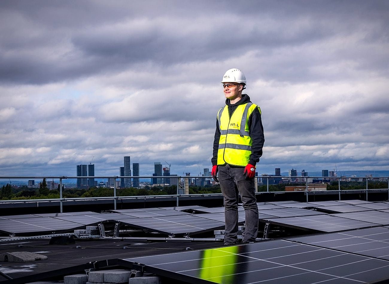 Sunvera Group – professionelle Photovoltaik-Montage